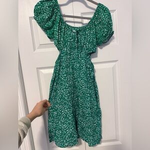 Green Floral Dress with rib cutouts and pockets!